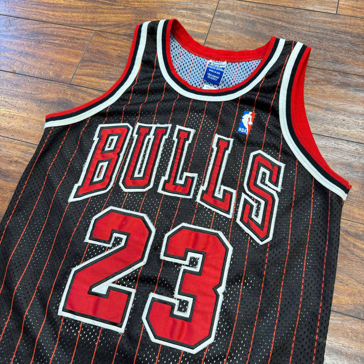 Champion 90's Authentic Bulls Jordan Jersey Sz M