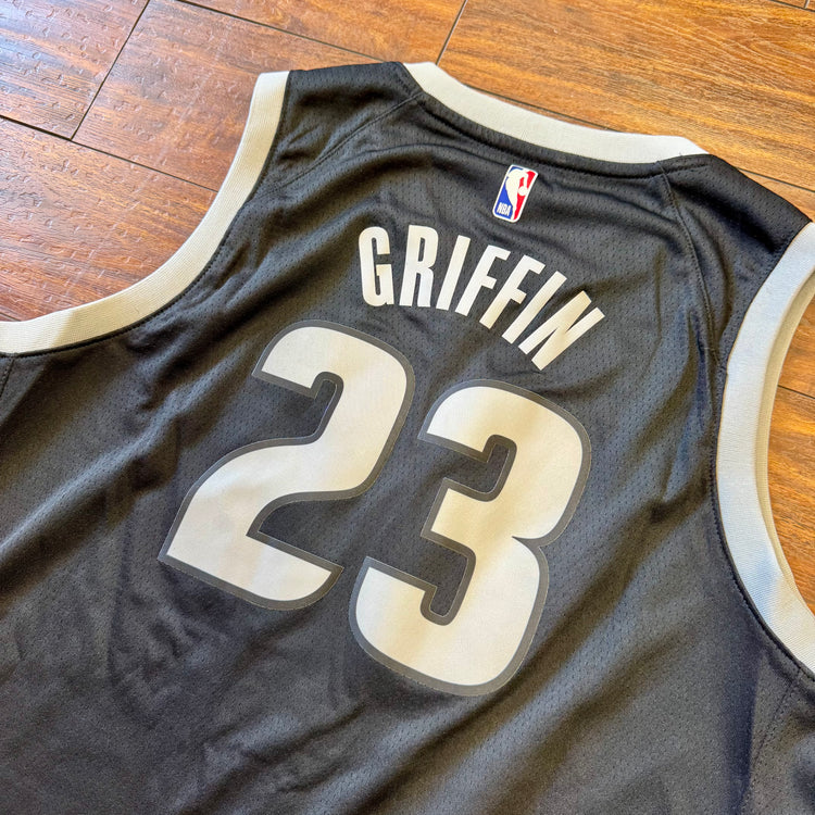 NWT Nike Pistons Blake Griffin Jersey Youth XL