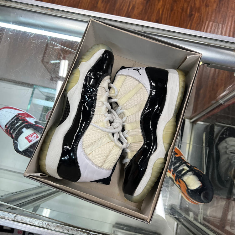PREOWNED Jordan 11 OG Concord (1995) Men’s 7
