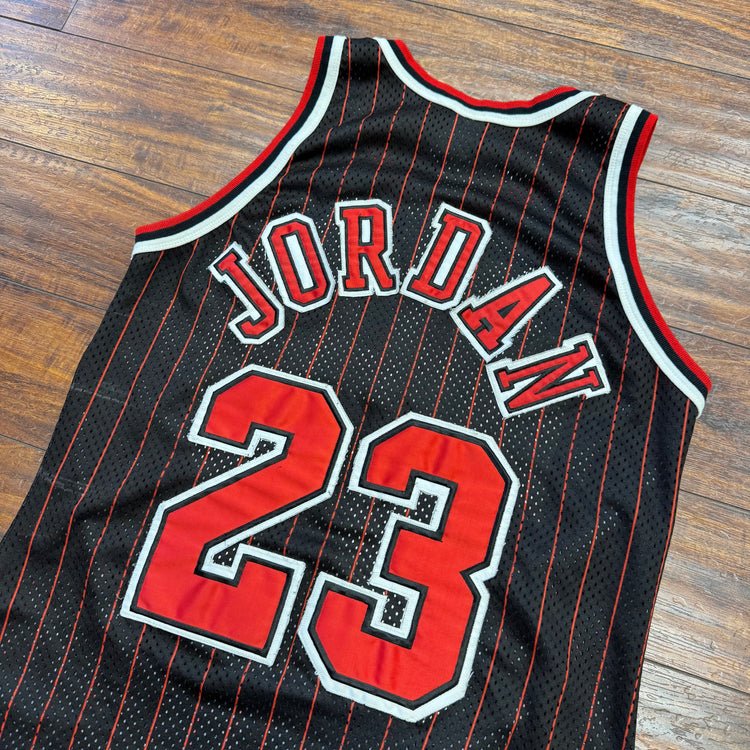 Champion 90's Authentic Bulls Jordan Jersey Sz M
