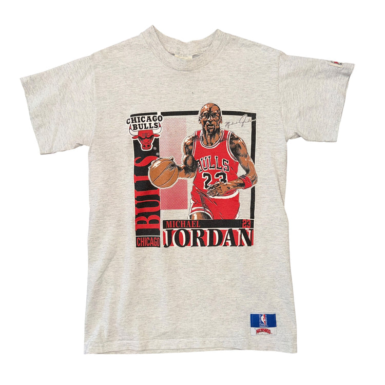 Nutmeg 90's Chicago Bulls Michael Jordan Tee Sz L