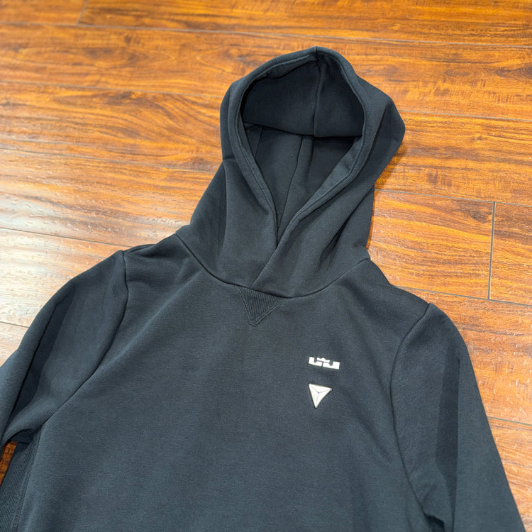 Nike LBJ Youth Hoodie Sz XL