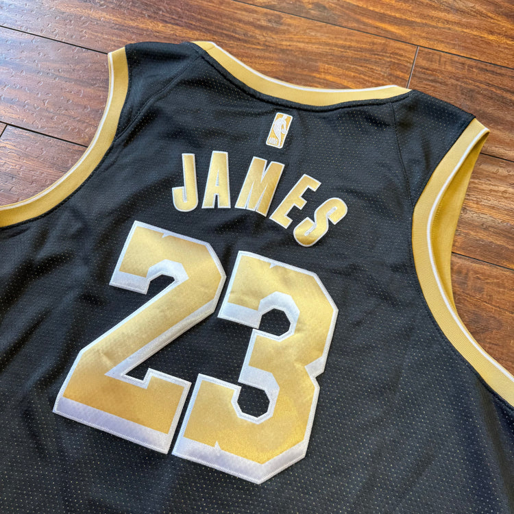 NWT Nike Select Series Lakers Lebron James Sz 3X