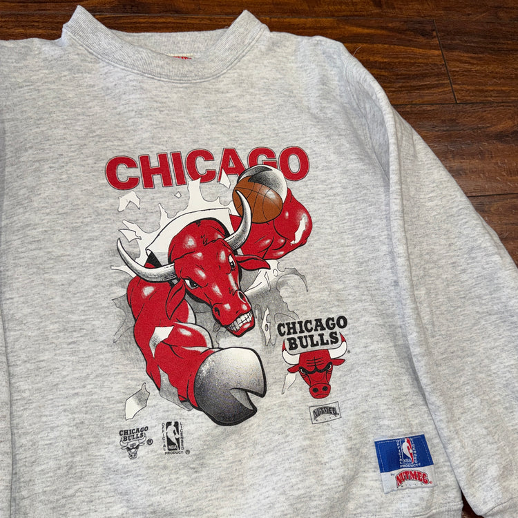 Nutmeg Chicago Bulls Crew Sz YL