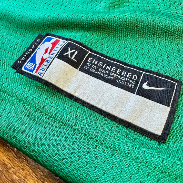NWT Nike Boston Celtics Kyrie Irving Jersey Youth XL