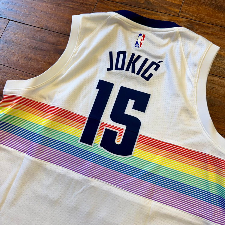 NWT Nike Nuggets Nikola Jokic Youth XL