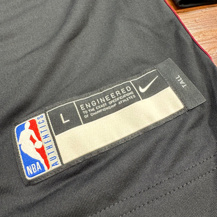 NWT Nike Cleveland Cavs Warm Up Sz L-Tall