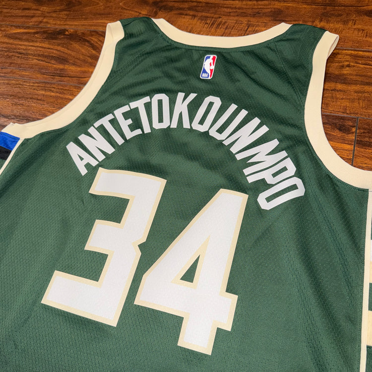 NWT Nike Milwaukee Bucks Giannis Antetokounmpo Jersey Sz XL