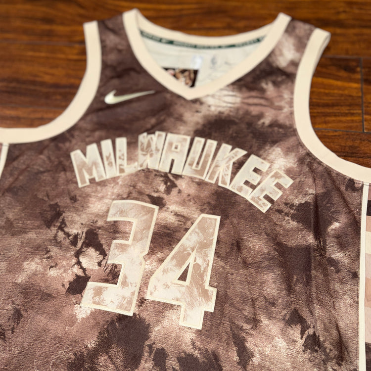 Nike Select Seris Milwaukee Bucks Giannis Antetokounmpo Jersey Sz L