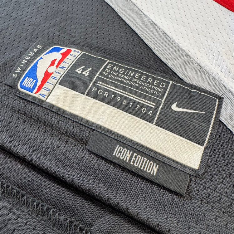 NWT Nike BLK Blazers Dame Jersey Multiple Sizes