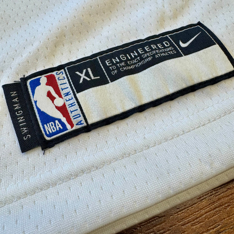 NWT Nike Boston Celtics Kyrie Irving Jersey Youth XL