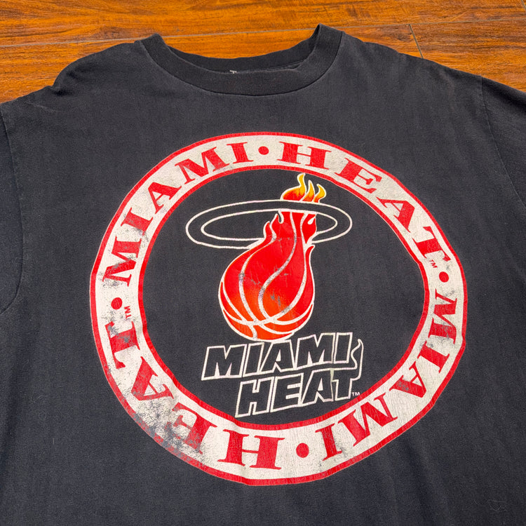 Nutmeg 90’s Miami Heat Tee Sz L