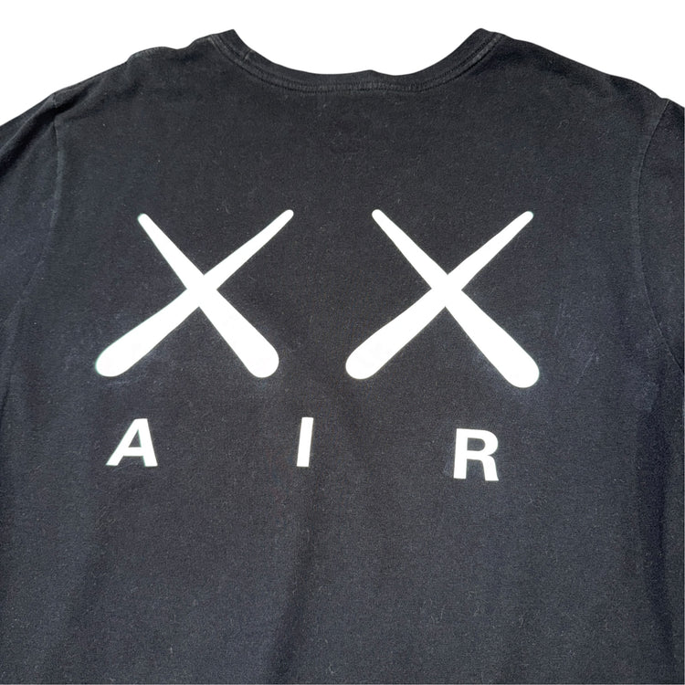 Jordan KAWS London Tee Sz L