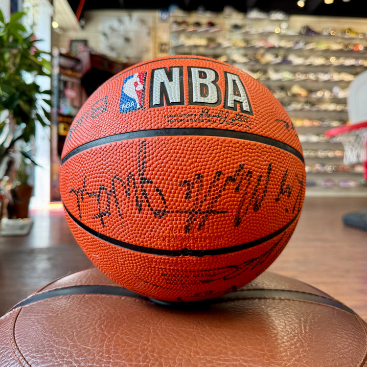 Blazers 1993-94 Team Autographed Ball