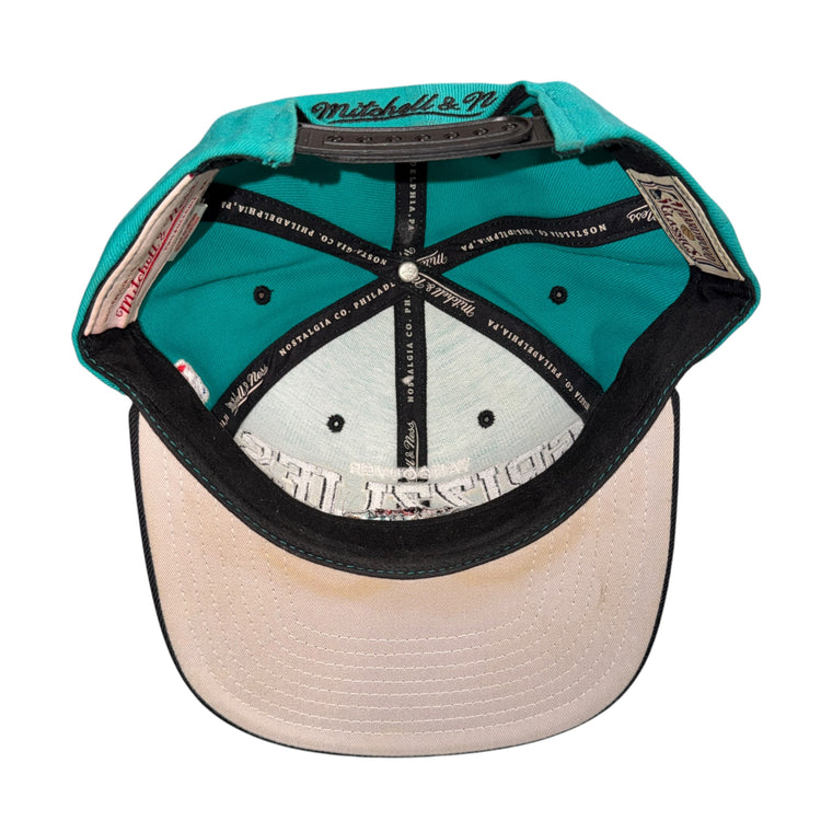 Mitchell & Ness Vancouver Grizzlies Snapback