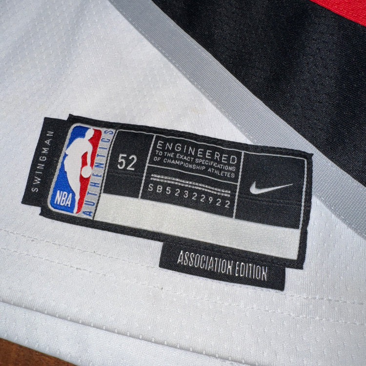 Signed Portland Trail Blazers Sharpe/Tou/Ayton/Rupert Jersey Sz XL