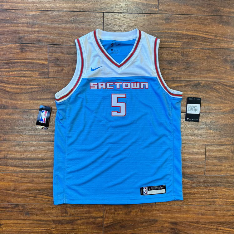 NWT Nike Kings De'Aaron Fox Jersey Youth L