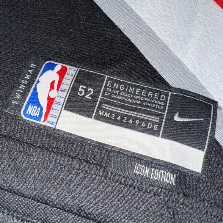 Nike Portland Trail Blazers Damian Lillard Jersey Sz XL