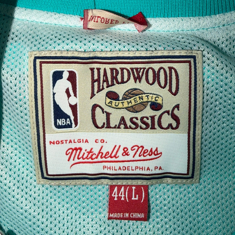 Mitchell & Ness Vancouver Grizzlies Jacket Sz L