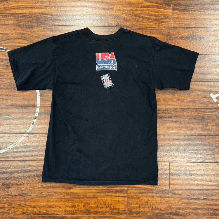 Salem Sportswear “US Against The World” Tee USA Tee Sz L