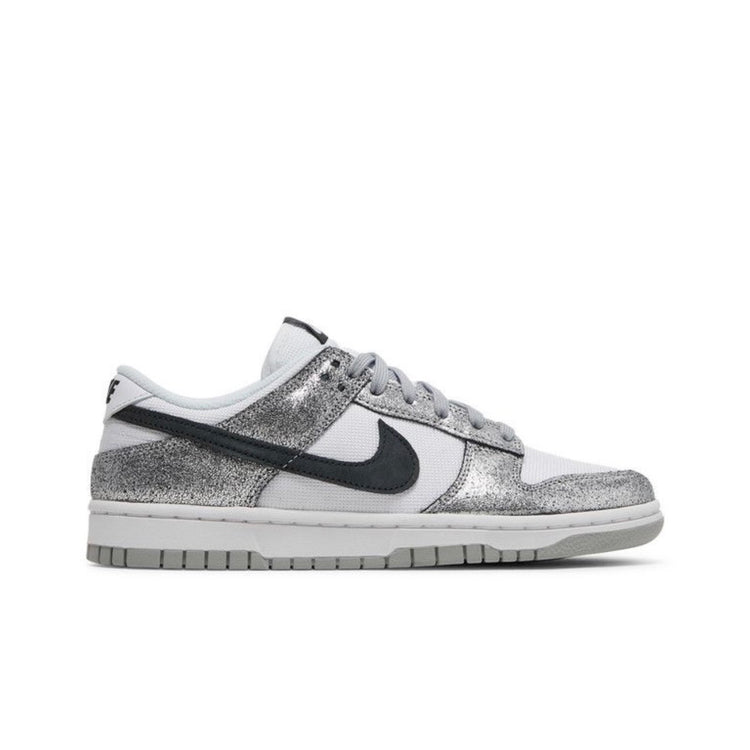 DS W Nike Dunk Low Metallic Women’s 7/5.5M