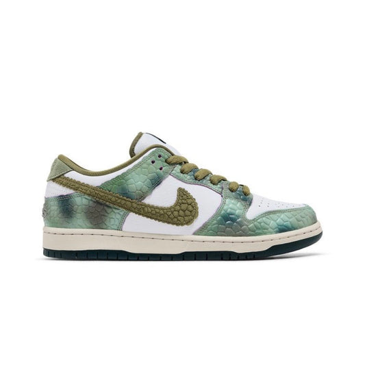 Nike SB Dunk Low Alexis Sablone Chameleon Deadstock