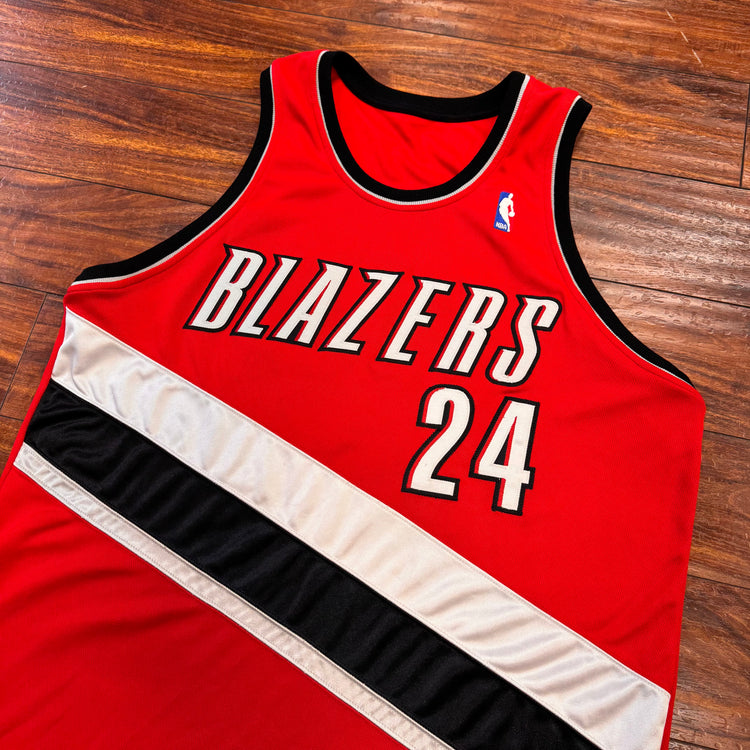 Adidas 2007-08 Blazers Von Wafer Game Issued + Autographed Jersey Sz XL + 2”