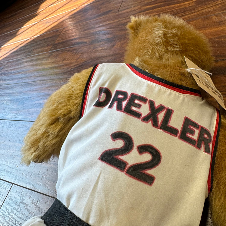 Bunker Hill 90’s Blazers Clyde Drexler Bear