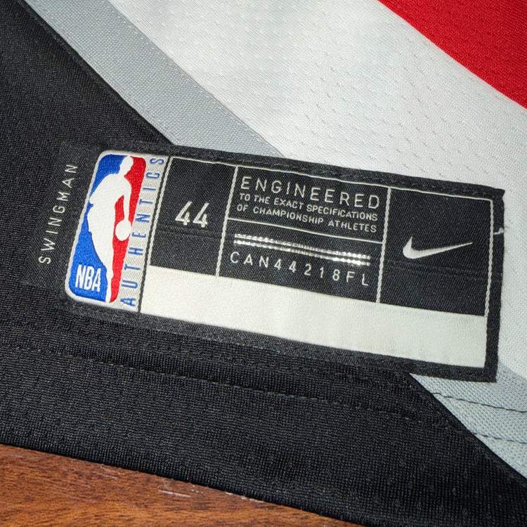 Nike Portland Trail Blazers Damian Lillard Jersey Sz M