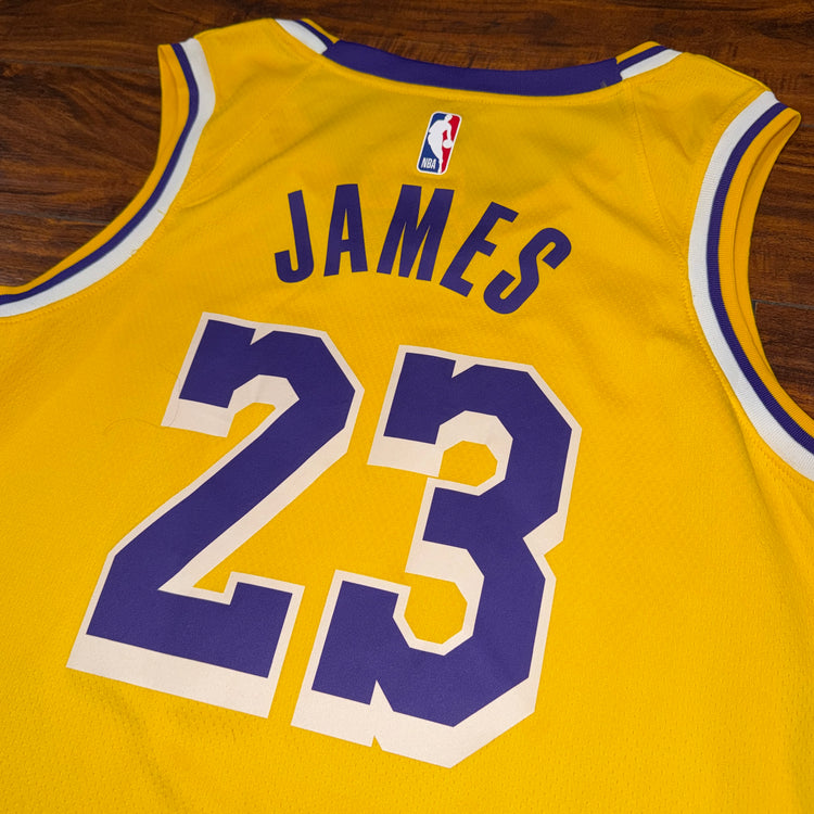 Nike Los Angeles Lakers Lebron James Jersey Sz XL
