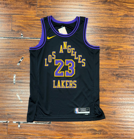 Nike Los Angeles Lakers LeBron James Jersey Sz M