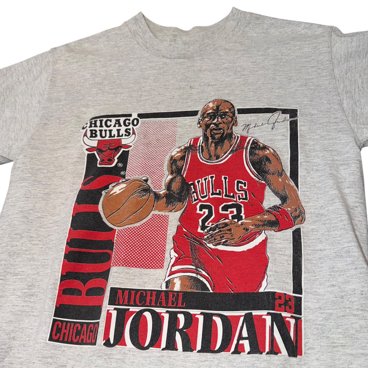 Nutmeg 90's Chicago Bulls Michael Jordan Tee Sz L