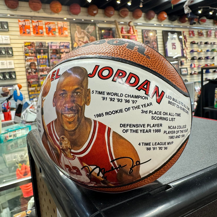 Wilson 90’s Michael Jordan Commemorative Mini Ball