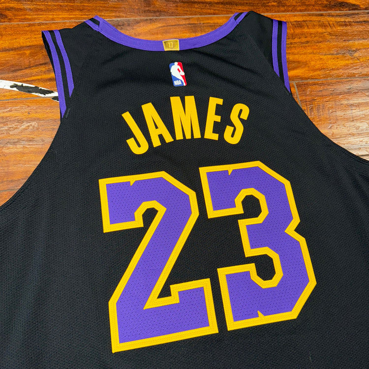Nike Authentic Los Angeles Lakers Lebron James City Jersey Sz L