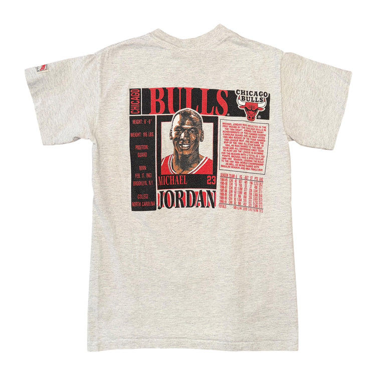 Nutmeg 90's Chicago Bulls Michael Jordan Tee Sz L
