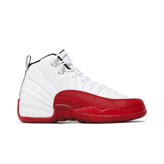 DS Jordan 12 Cherry Kid s 7Y