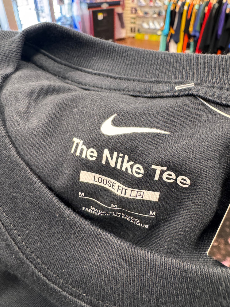 NWT Nike Tee Knicks Black Sz M