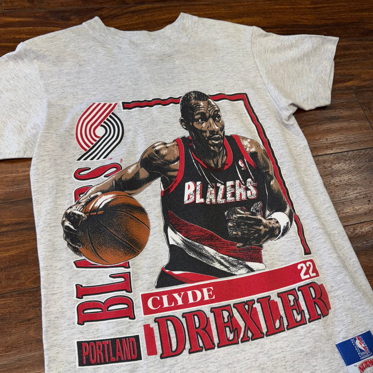 Nutmeg Portland Trail Blazers Clyde Drexler Tee Sz M