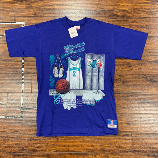 NWT Nutmeg Charlotte Hornets Tee Sz L