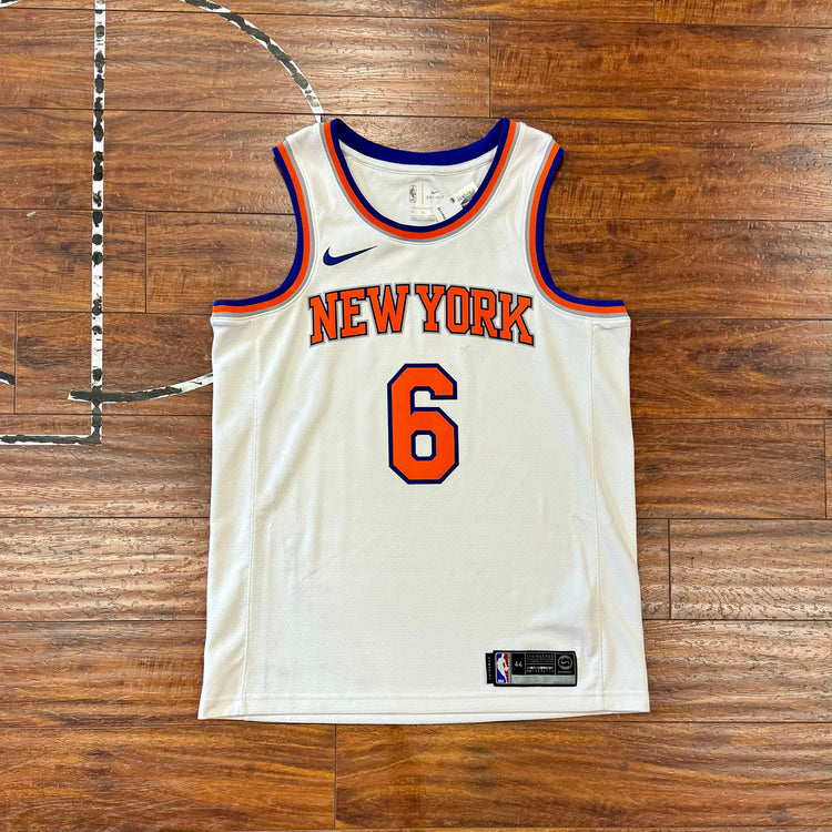 Nike New York Knicks Porzingis Jersey Sz M