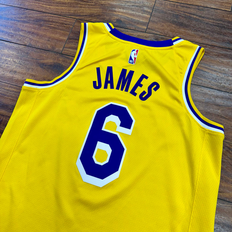 Nike Los Angles Lakers Lebron James Jersey Sz M