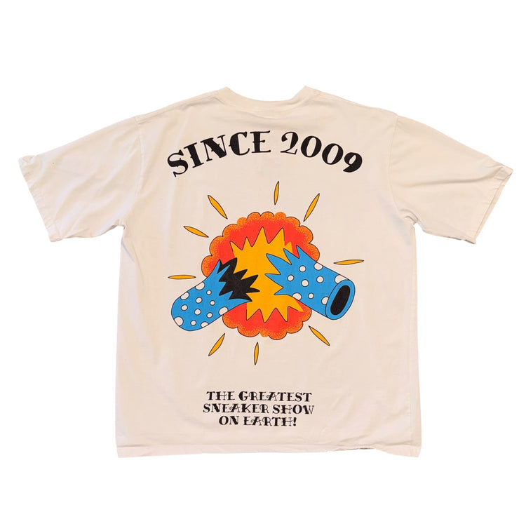 Sneaker Con Tee Sz XL