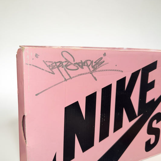 PREOWNED Signed Nike SB Dunk Low Jeff Staple Panda Pigeon Men’s 9