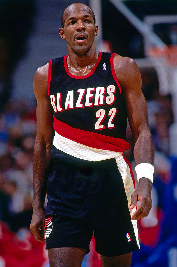 Mitchell & Ness 1991-92 Portland Trail Blazers Away Clyde Drexler Jersey Sz YXL