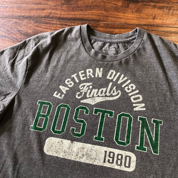 Old Navy Boston Celtics Retro Grey Tee Size M